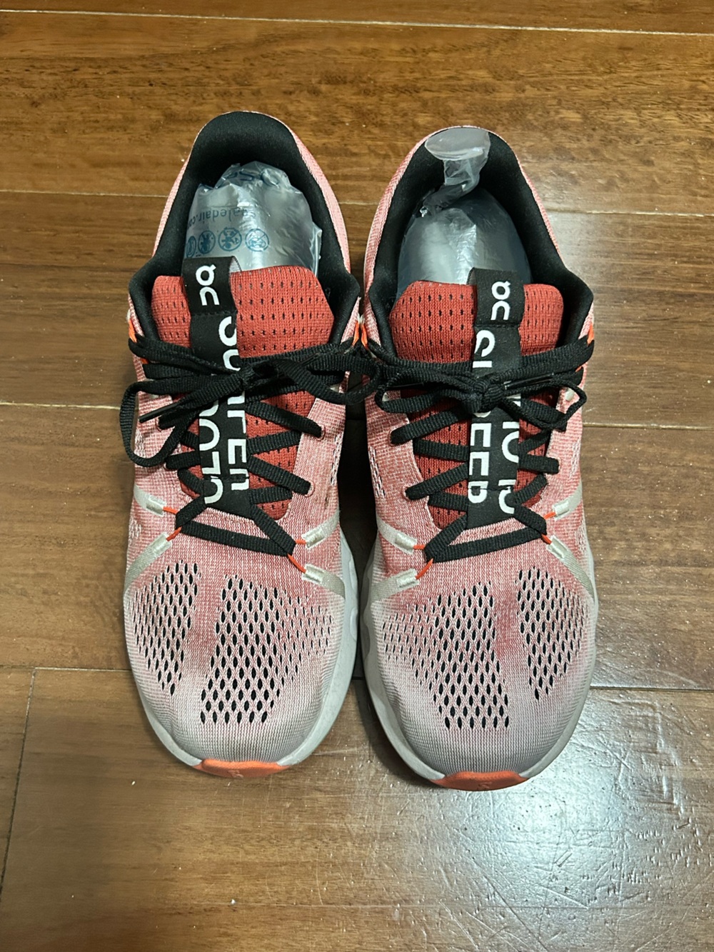 On Running Cloudsurfer Sneakers